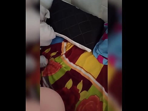 ❤️ Моя соседка остается дома одна, потому что ее муж уходит в отпуск, а я пользуюсь случаем, чтобы трахнуть ее и наполнить ее задницу молоком Ебля у нас ❌️